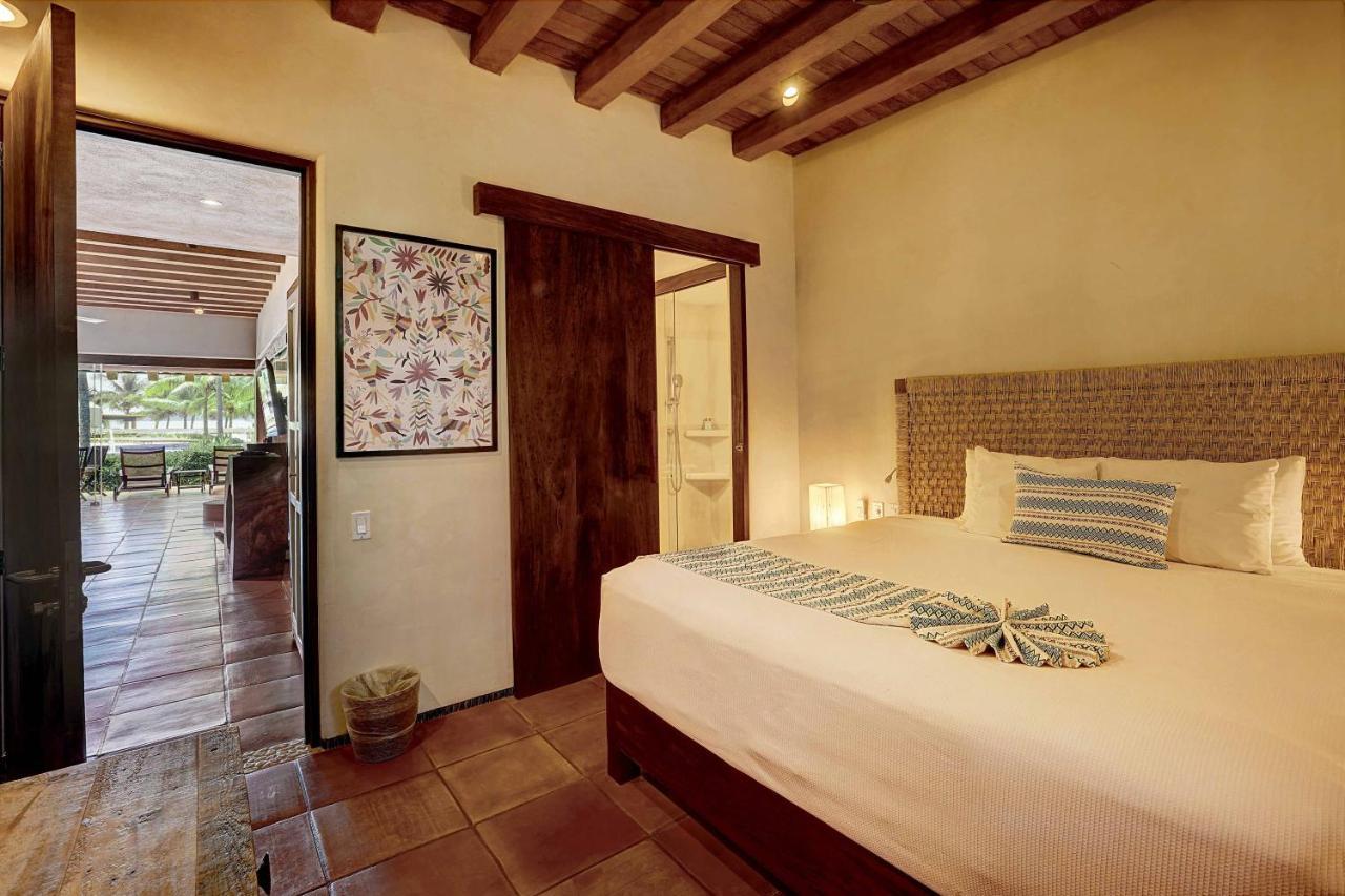 Palmas Luxury Zihuatanejo