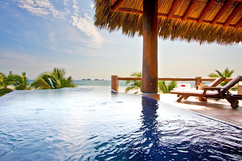 Palmas Luxury Zihuatanejo